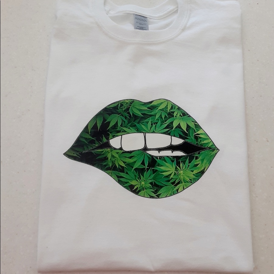 Dope Lips 420 Brand New Tee